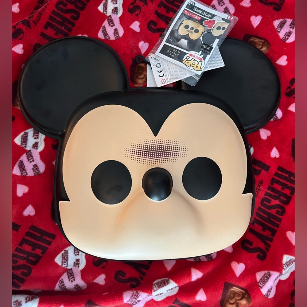 Disney Mickey Mouse Pop face mask big size
Wall decor/ Halloween mask